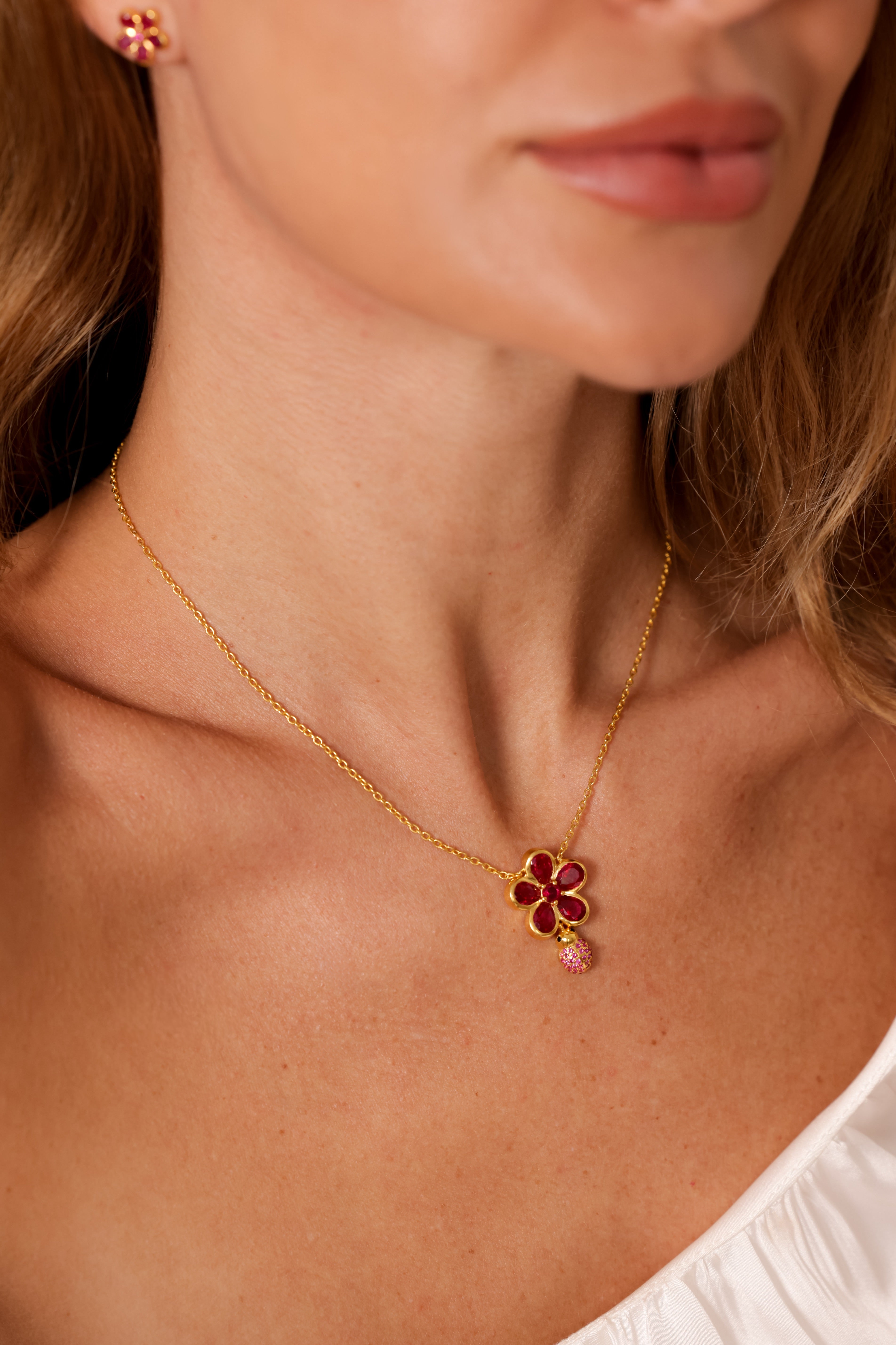 Petal Aura Necklace